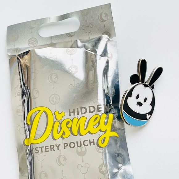 2023 Disney Hidden Mickey Mystery Pin Rabbit Eggs - Oswald the Lucky Rabbit - Picture 1 of 6